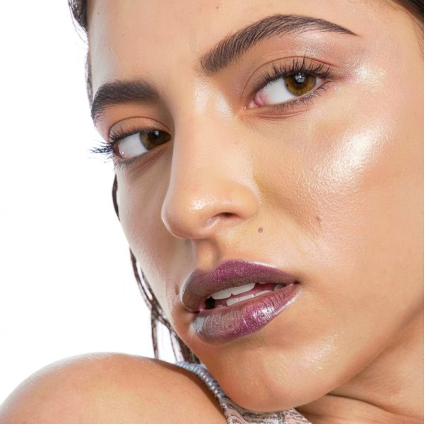Wet n Wild Highlighter Color Shift Liquid Baked-4